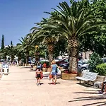 Stunning In Διαμέρισμα Baška Voda