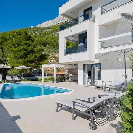 Apartamento Stunning In With Outdoor Swimming Pool *