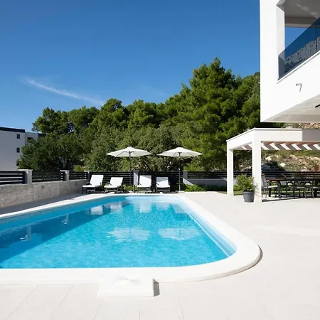 Stunning In With Outdoor Swimming Pool Baška Voda