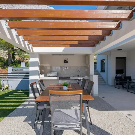 Apartamento Stunning In With Outdoor Swimming Pool *